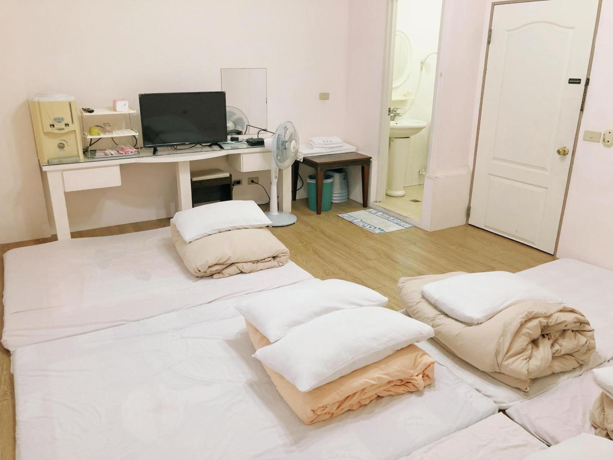 Chia Yun Homestay 羅東鎮 エクステリア 写真